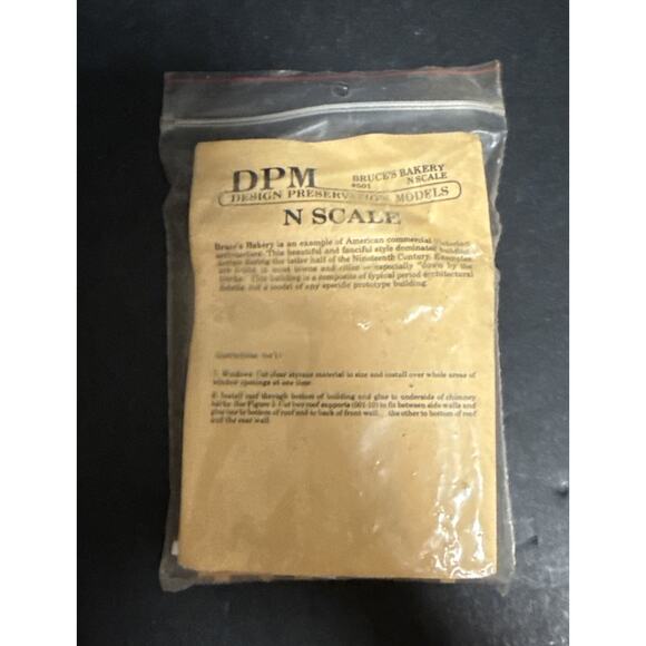 DPM Design Preservation Models N Scale Bruce's Bakery Model Kit #501 Building - Picture 1 of 3